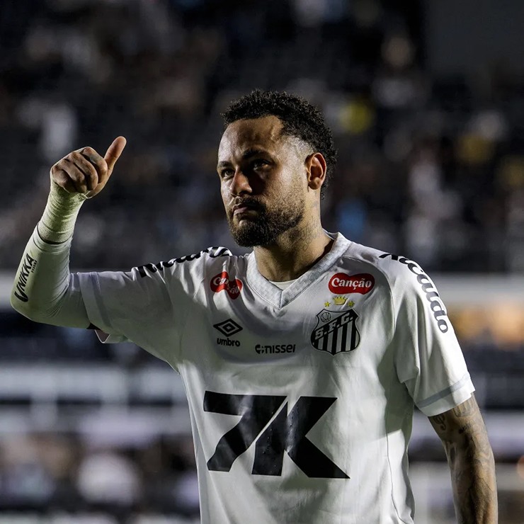 Hợp đồng với Al-Hilal&nbsp;giúp Neymar có được 1 vị trí trong danh sách, hiện tại anh đã chuyển tới Santos