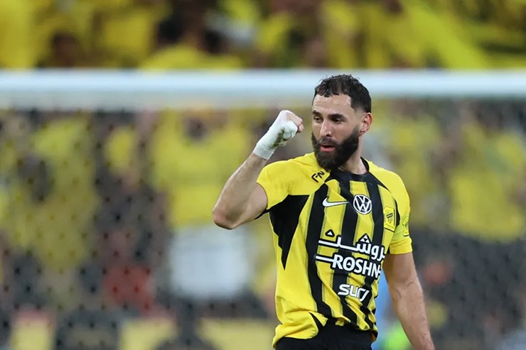 Hợp đồng với Al-Ittihad của&nbsp;Karim Benzema giúp anh lần đầu tiên có tên trong danh sách