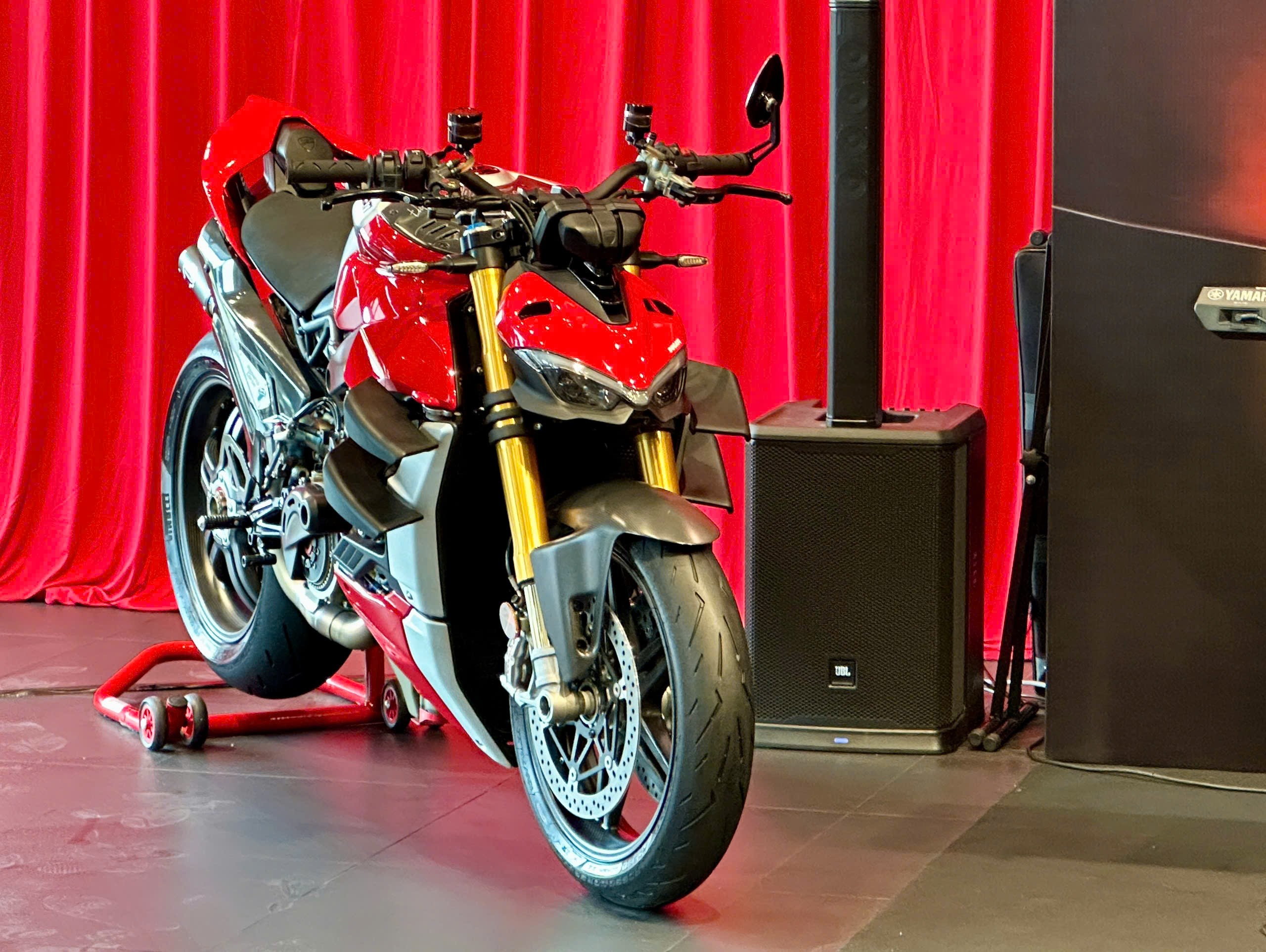Ducati cập nhật giá cho các dòng xe phân phối tại Việt Nam - 2