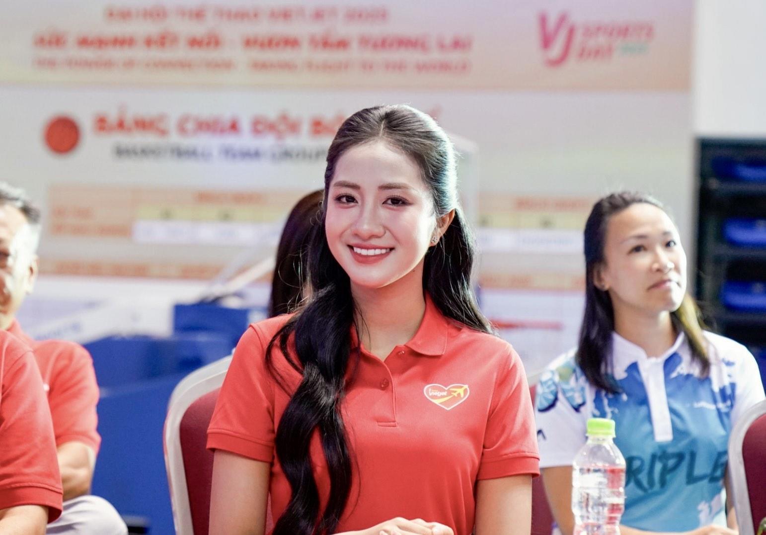 Gần 600 “chiến binh bầu trời” Vietjet tranh tài thể thao và hành động vì môi trường biển - 4