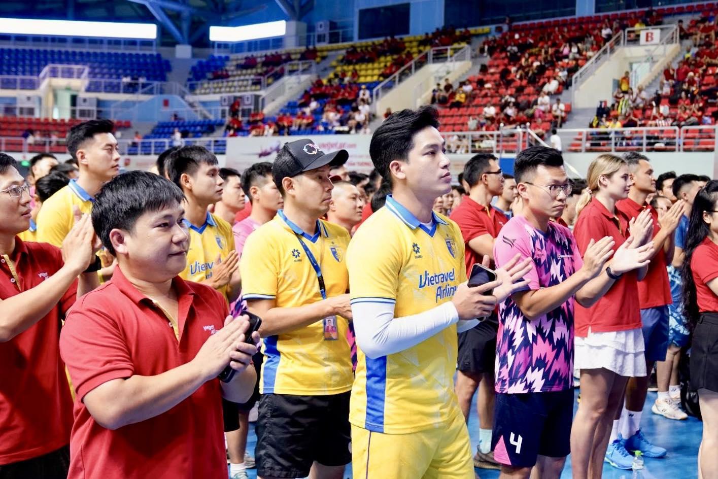 Gần 600 cán bộ, nhân viên Vietjet đến từ Việt Nam, Thái Lan, Philippines, Malaysia, Vương quốc Anh, Iceland… đã hội tụ tại Hạ Long, sẵn sàng cho Vietjet Sports Day 2025