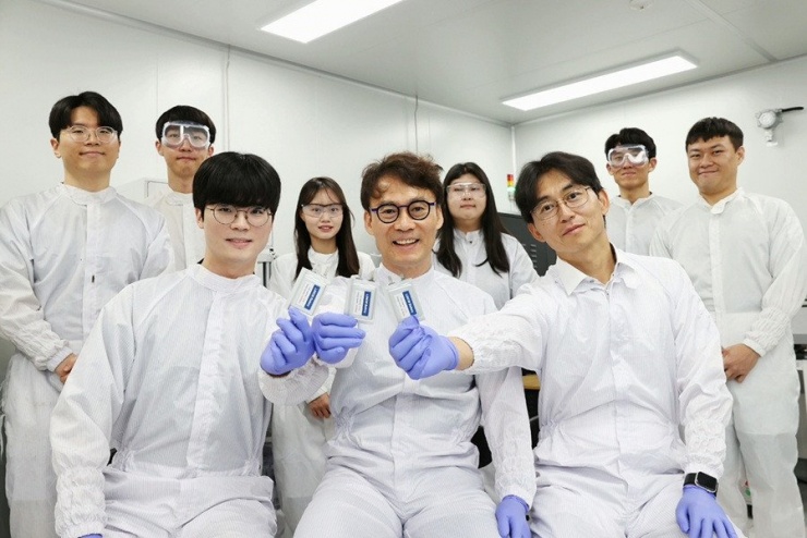 Nhóm nghiên cứu.