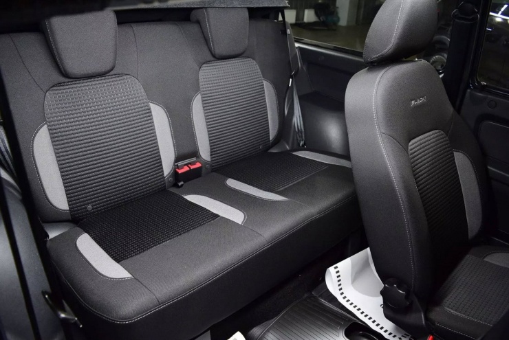 Mẫu SUV off-road của Nga sắp về Việt Nam, giá từ 450 triệu đồng - 5