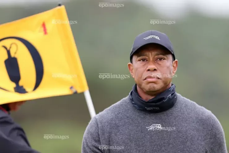 Brad Friedel believes Tiger Woods will be a huge success if he invests in MU. PHOTO: EPA