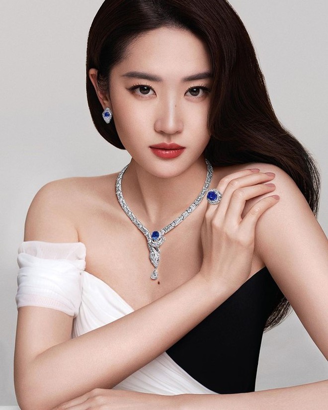 "Thần tiên tỷ tỷ" ở tuổi 38 có lối sống kín đáo, giản dị trong biệt thự xa hoa 16.700m2 - 3