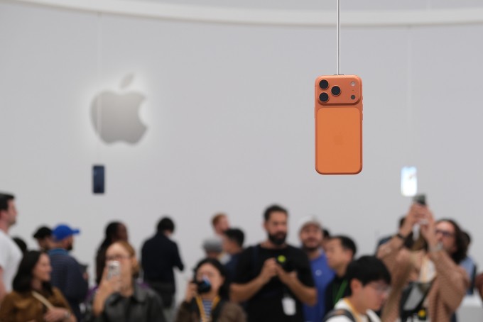 iPhone 17 Pro Max tại lễ ra mắt ở Apple Park ngày 9/9. Ảnh: Tuấn Hưng