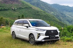 Tin tức ô tô - Toyota Veloz Cross được đại lý giảm giá hơn 72 triệu đồng khi mua xe mới