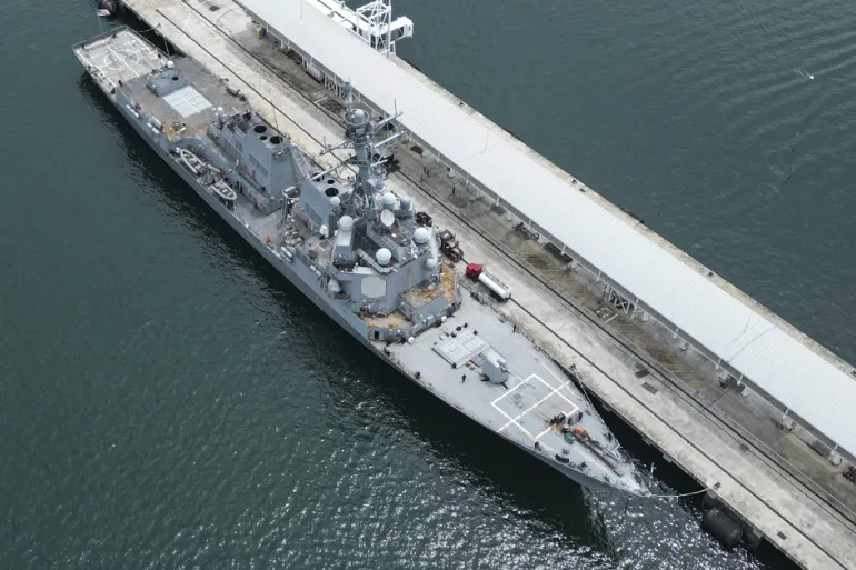 Tàu khu trục USS Sampson, cùng loại với tàu USS Jason Dunham, neo ở thành phố Panama vào ngày 2/9/2025. Ảnh: AFP. Tàu khu trục USS Sampson, cùng loại với tàu USS Jason Dunham, neo ở thành phố Panama vào ngày 2/9/2025. Ảnh: AFP.