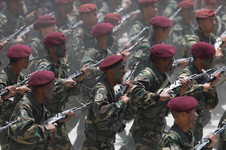 Binh sĩ quân đội Venezuela. Ảnh: Reuters. Binh sĩ quân đội Venezuela. Ảnh: Reuters.