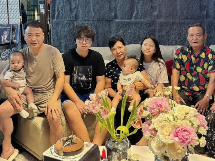 Con chung con riêng của Shark Bình và Phương Oanh được nuôi dạy kiểu &#39;nhà giàu vượt sướng&#39; như thế nào? - 4