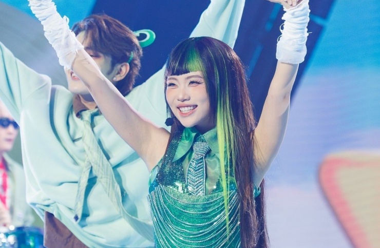 Phương Mỹ Chi thành công nối tiếp thành công sau Em Xinh "Say Hi".