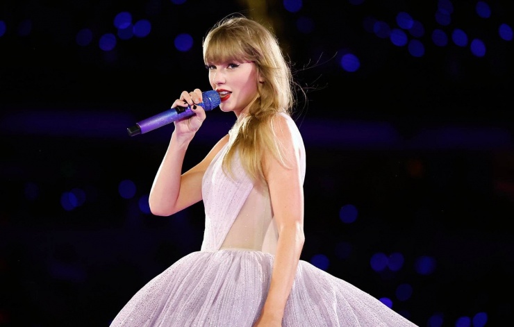 Taylor Swift chưa bao giờ có mặt trên phim trường.
