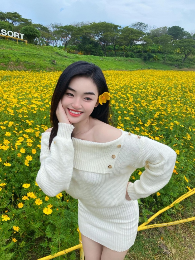 Thông qua Miss Grand Vietnam 2025, cô mong muốn truyền cảm hứng đến các bạn trẻ rằng chỉ cần đủ quyết tâm, ai cũng có thể bước ra ánh sáng và tạo nên giá trị riêng.