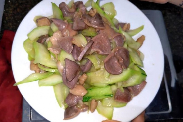 Loại quả rẻ bèo, bán đầy ở chợ Việt, hỗ trợ kiểm soát huyết áp và ổn định đường huyết, chế biến thành nhiều món ngon - 4