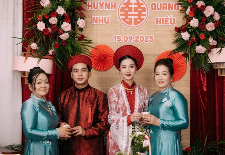 Vợ chồng Hồ Quang Hiếu bí mật làm lễ vu quy ở Cà Mau - 1