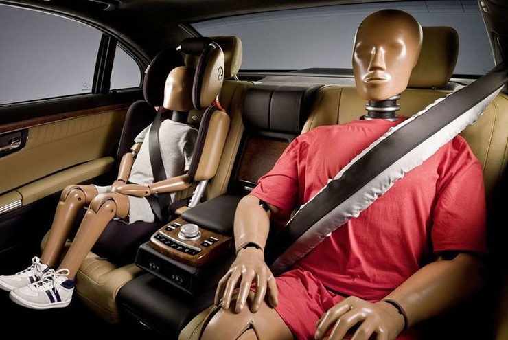 Không cài dây an toàn ở hàng ghế sau bị phạt bao nhiêu tiền?