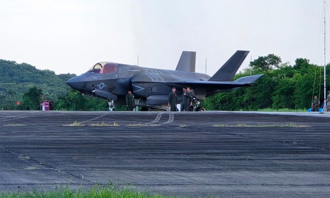 Tiêm kích F-35B tại căn cứ ở Puerto Rico ngày 13/9. Ảnh: X/OSINT Warfare