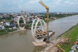 Lạ mắt kiến trúc cầu qua sông Đuống sắp hoàn thành