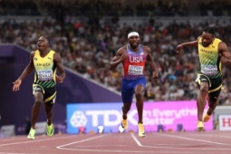 Đàn em của Usain Bolt vượt Thompson và Lyles giật HCV điền kinh 100m