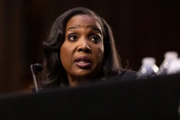 Kinh doanh - Ông Trump tiếp tục gây sức ép tòa án để sa thải Thống đốc Fed Lisa Cook