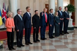 Ông Trump ra điều kiện khó cho NATO, EU