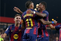 Bóng đá - Rashford kiến tạo thành bàn đẳng cấp, Barcelona và HLV Flick mừng thầm