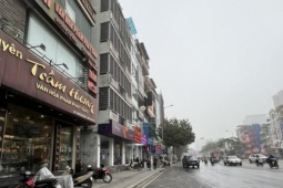 Kinh doanh - Giá nhà mặt phố Hà Nội 'leo thang': Có nơi rao bán hơn 2 tỷ đồng/m²