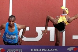 Khoảnh khắc 3% giây quyết định “chiếc HCV marathon vô tiền khoáng hậu”