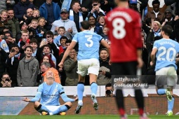 Bóng đá - Man City hạ đẹp MU: Haaland xứng danh hung thần, Pep "dìm" Amorim xuống vực thẳm