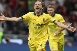 Bóng đá - Tin mới nhất bóng đá trưa 15/9: Modric lập kỷ lục ở Serie A tuổi 40