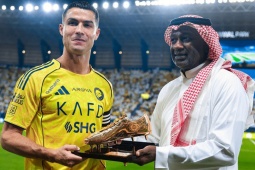 Ronaldo được vinh danh, giúp thủ môn Al Nassr bắt penalty thành công