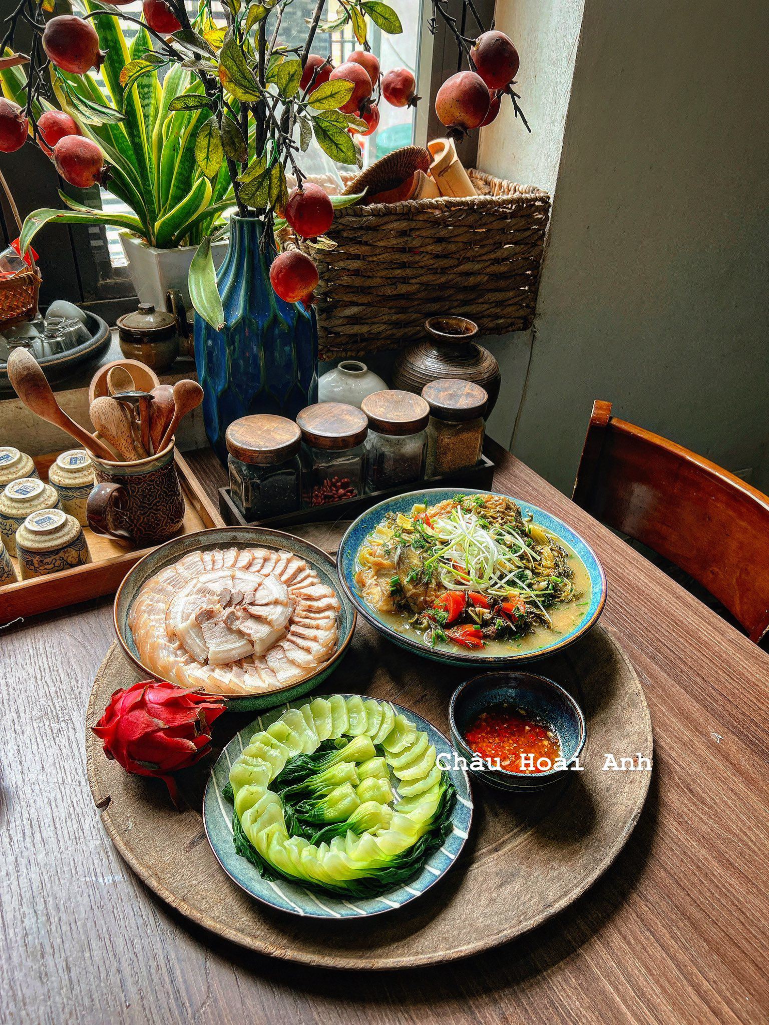 Canh dưa nấu cá - Ba chỉ luộc - Cải thảo luộc