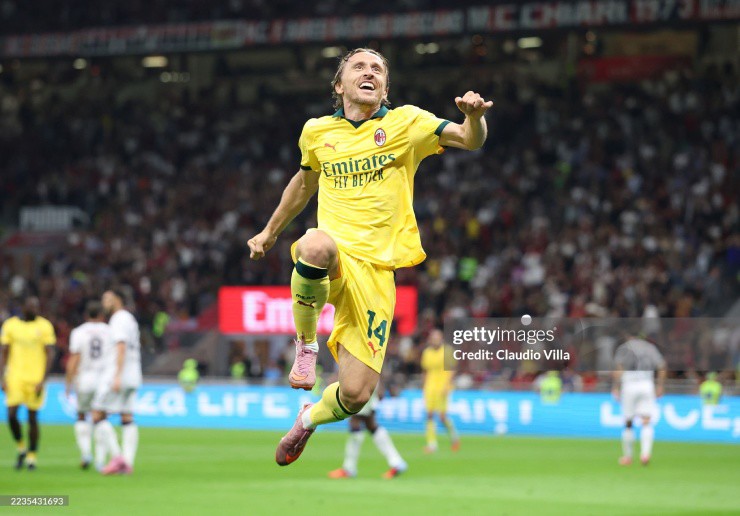 Modric sắm vai người hùng của Milan