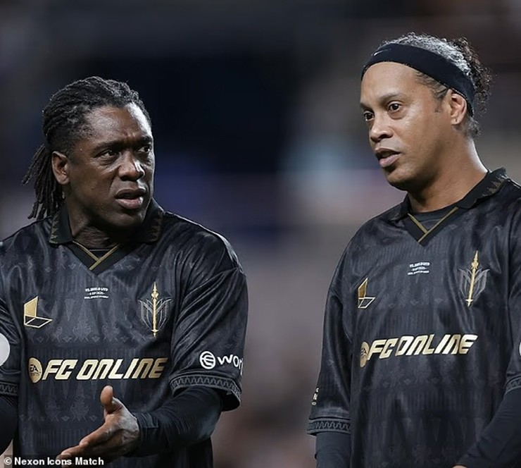  Clarence Seedorf, Ronaldinho và Kaka đã chứng minh họ vẫn rất mạnh