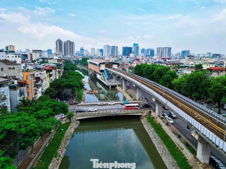 Hiện trạng sông Tô Lịch trước khi hóa công viên xanh - 10
