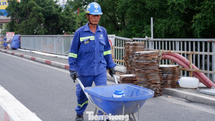 Hiện trạng cầu Bình Triệu 1 sau gần 3 tuần &#39;thần đèn&#39; nâng tĩnh không - 12