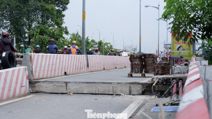 Hiện trạng cầu Bình Triệu 1 sau gần 3 tuần &#39;thần đèn&#39; nâng tĩnh không - 15