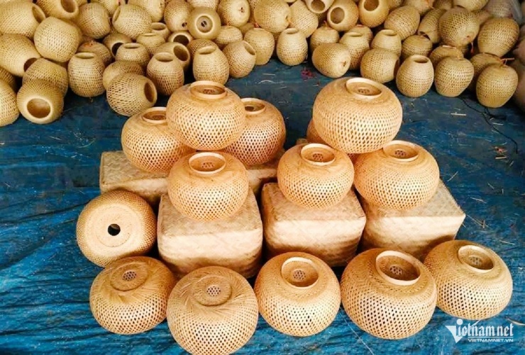 Hàng thủ công mây, tre, cói của Việt Nam được khách ở nhiều quốc gia ưa chuộng. Ảnh: Việt Hòa