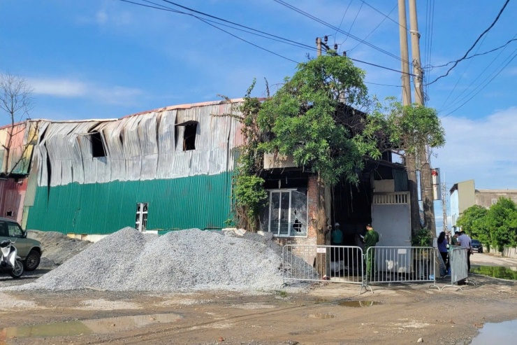 Ngôi nhà xảy ra hỏa hoạn.