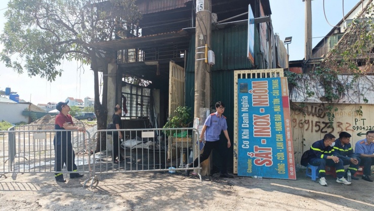 Nguyên nhân vụ cháy đang được điều tra làm rõ. (Ảnh: Thanh Hà)