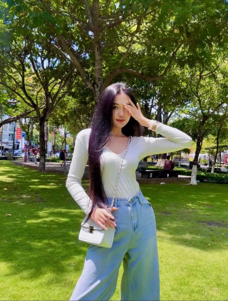 Nhờ nỗ lực, Thu Ngân vào top nhiều phần thi phụ như top 5 Grand Heat, top 10 Grand Voice và gây chú ý tại buổi họp báo ra mắt hôm 21/8. Cô cho biết muốn xây dựng hình ảnh người phụ nữ hiện đại, sẵn sàng làm việc, cống hiến để chinh phục những tầm cao mới.