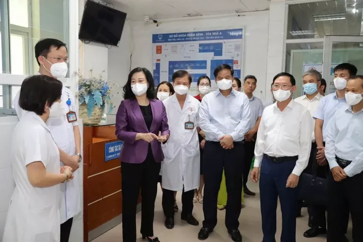 Bộ trưởng Đào Hồng Lan nhấn mạnh, Nghị quyết 72 không đặt mục tiêu miễn viện phí tuyệt đối mà hướng đến giảm tối đa chi phí đồng chi trả của người dân.