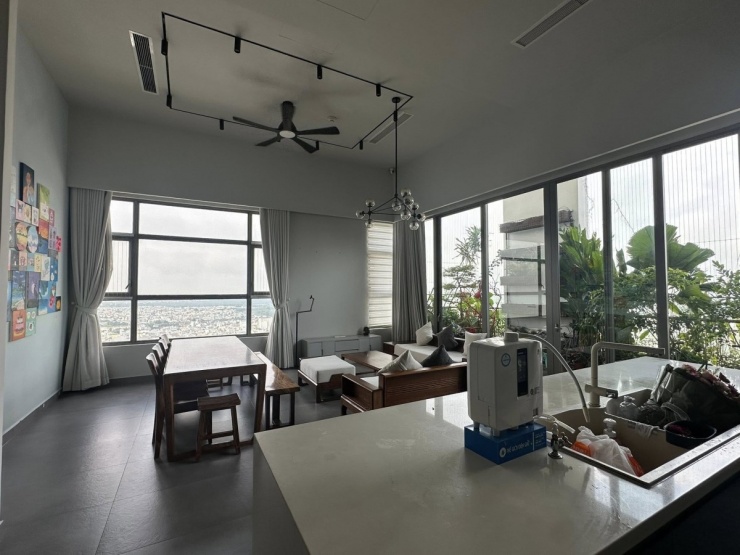 Penthouse 16 tỷ đồng bị bỏ trống khi Diễm Châu ra Đà Nẵng sống - 3