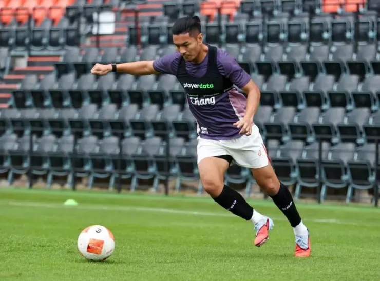 Đây là Hoàng tử Brunei- Tiền đạo Faiq Jefri. Ảnh:RC