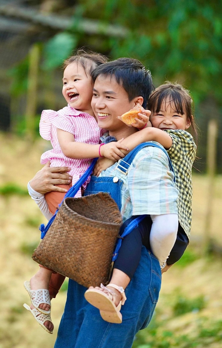 Hình ảnh đẹp của Bùi Công Nam ở Gia đình Haha.