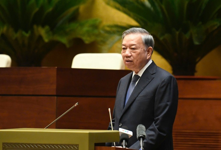 Tổng Bí thư yêu cầu cần phát triển y tế cơ sở và bác sĩ gia đình gồm nâng cấp trạm y tế, triển khai gói dịch vụ cơ bản, liên thông các tuyến bệnh viện.