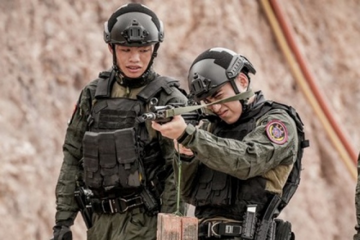 MONO thành "chiến sĩ" thép