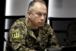 Thế giới - Tổng tư lệnh Ukraine cách chức hai chỉ huy quân đoàn vì để mất lãnh thổ