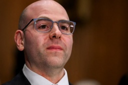 Kinh doanh - Cố vấn ông Trump được phê chuẩn làm ủy viên Fed trước quyết định lãi suất quan trọng