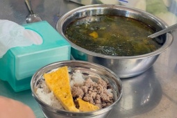 Giáo dục - du học - Phụ huynh tố suất ăn trường tiểu học ở Đà Lạt 'không đảm bảo chất lượng'